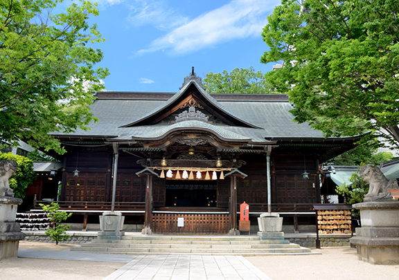 四柱神社