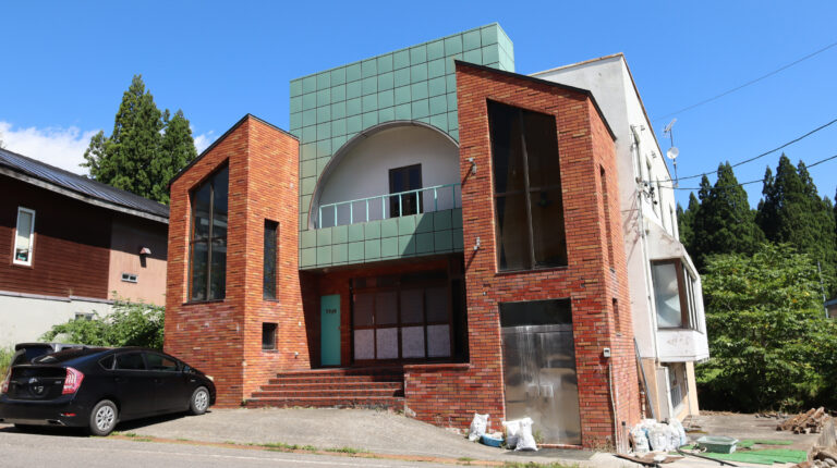 栂池高原　店舗付き住宅
